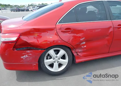 2010 Toyota Camry Se z USA, uszkodzony, nr VIN 4T1BF3EK9AU523879